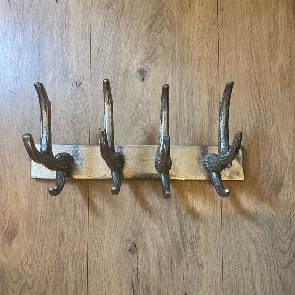 Anthropologie 4 hook towel/coat Hooks - Antlers!!